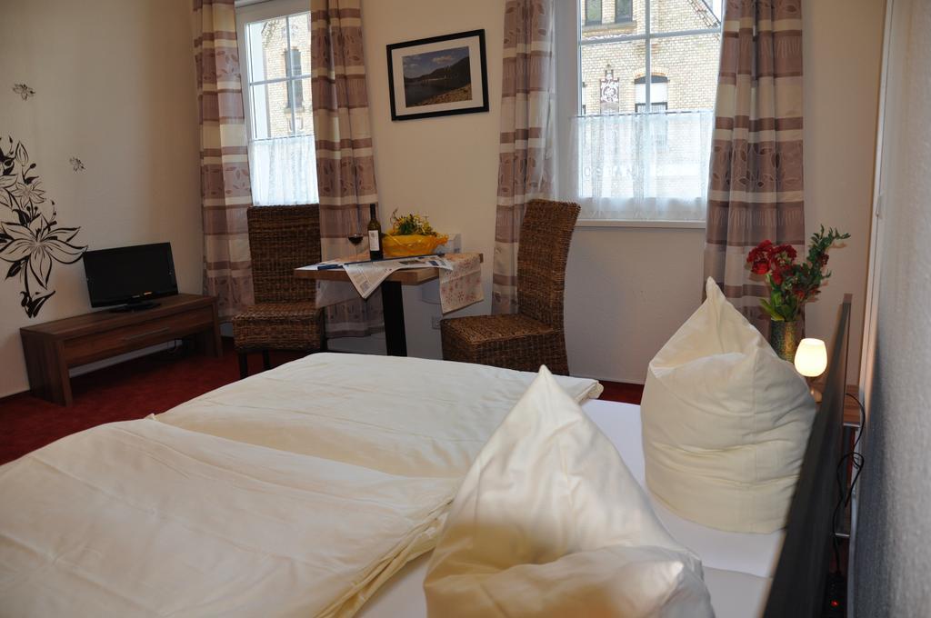 Hotel Nassauer Hof Sankt Goarshausen Habitación foto